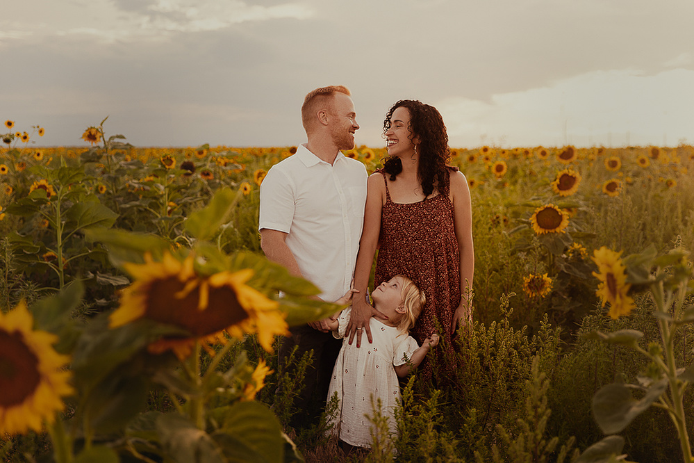 family portraits Casper Wyoming, Cari Faye Photography, photography Casper Wyoming, portrait photography Casper Wyoming, family photos Casper Wyoming, family portraits Denver Colorado, sunflower photos 