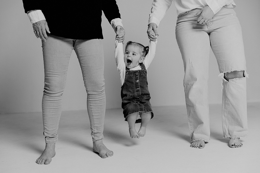 family photos Casper Wyoming, Casper Wyoming portrait photography, portrait studio Casper Wyoming, Douglas wyoming portraits, Glenrock wyoming family portraits, Dubois wyoming family portraits, Jackson wyoming family portraits, Cari Faye Antonovich,