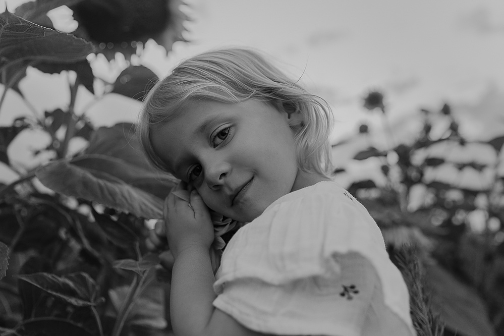 family portraits Casper Wyoming, Cari Faye Photography, photography Casper Wyoming, portrait photography Casper Wyoming, family photos Casper Wyoming, family portraits Denver Colorado, sunflower photos 