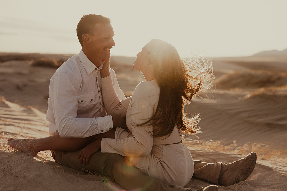 Portrait Photography by Cari Faye Antonovich in Casper, Wyoming, couples Photography by Cari Faye in Casper, Wyoming, engagement photography by Cari Faye in casper, wyoming, family photography by Cari Faye in casper, wyoming, seminoe sand dunes