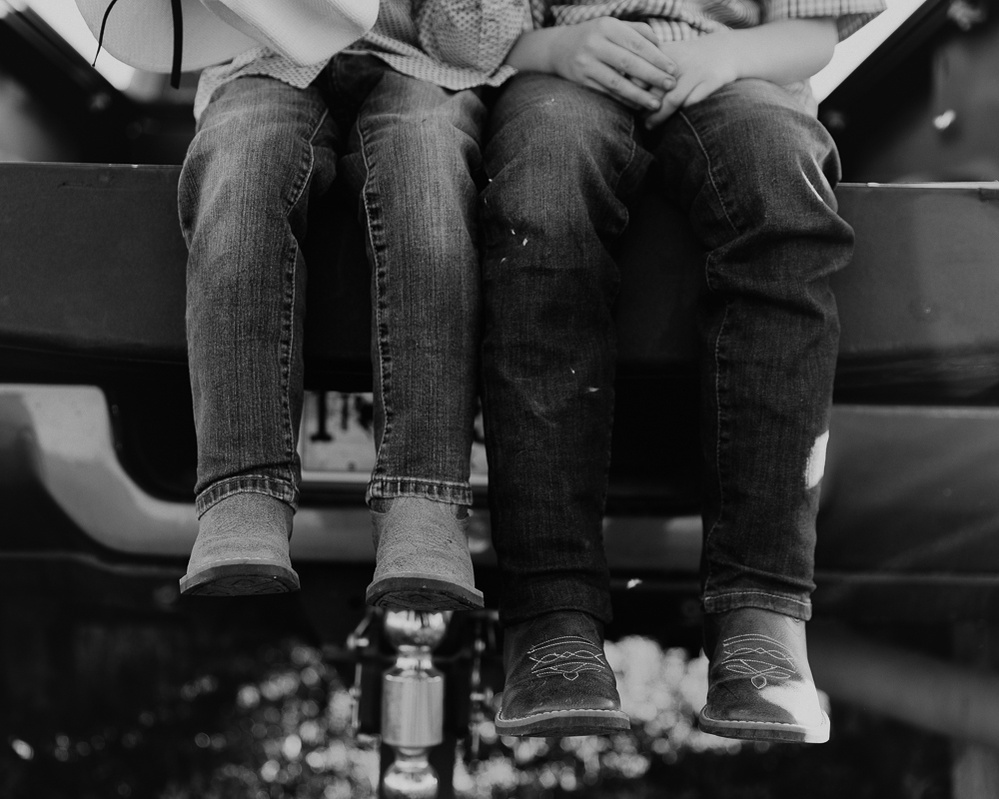casper wyoming portrait photography, family portraits casper wyoming, wyoming portrait photography, the best portraits in wyoming, Cari Faye Photography, the white room studios