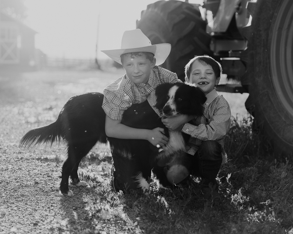casper wyoming portrait photography, family portraits casper wyoming, wyoming portrait photography, the best portraits in wyoming, Cari Faye Photography, the white room studios