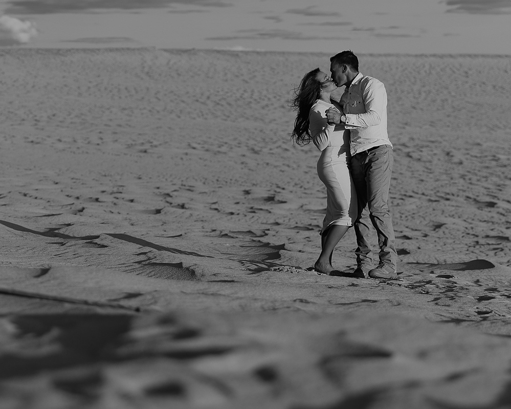 Portrait Photography by Cari Faye Antonovich in Casper, Wyoming, couples Photography by Cari Faye in Casper, Wyoming, engagement photography by Cari Faye in casper, wyoming, family photography by Cari Faye in casper, wyoming, seminoe sand dunes