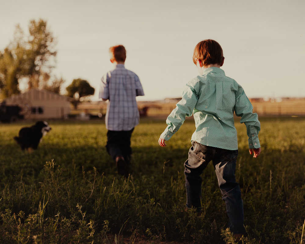 casper wyoming portrait photography, family portraits casper wyoming, wyoming portrait photography, the best portraits in wyoming, Cari Faye Photography, the white room studios