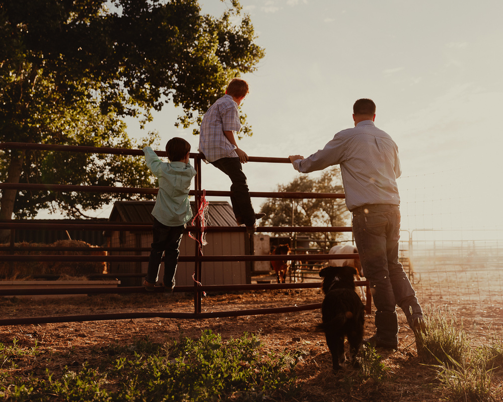 casper wyoming portrait photography, family portraits casper wyoming, wyoming portrait photography, the best portraits in wyoming, Cari Faye Photography, the white room studios