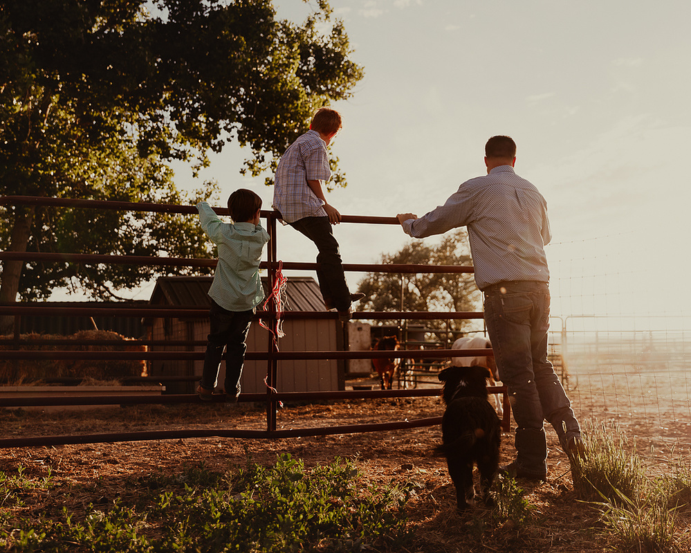 casper wyoming portrait photography, family portraits casper wyoming, wyoming portrait photography, the best portraits in wyoming, Cari Faye Photography, the white room studios