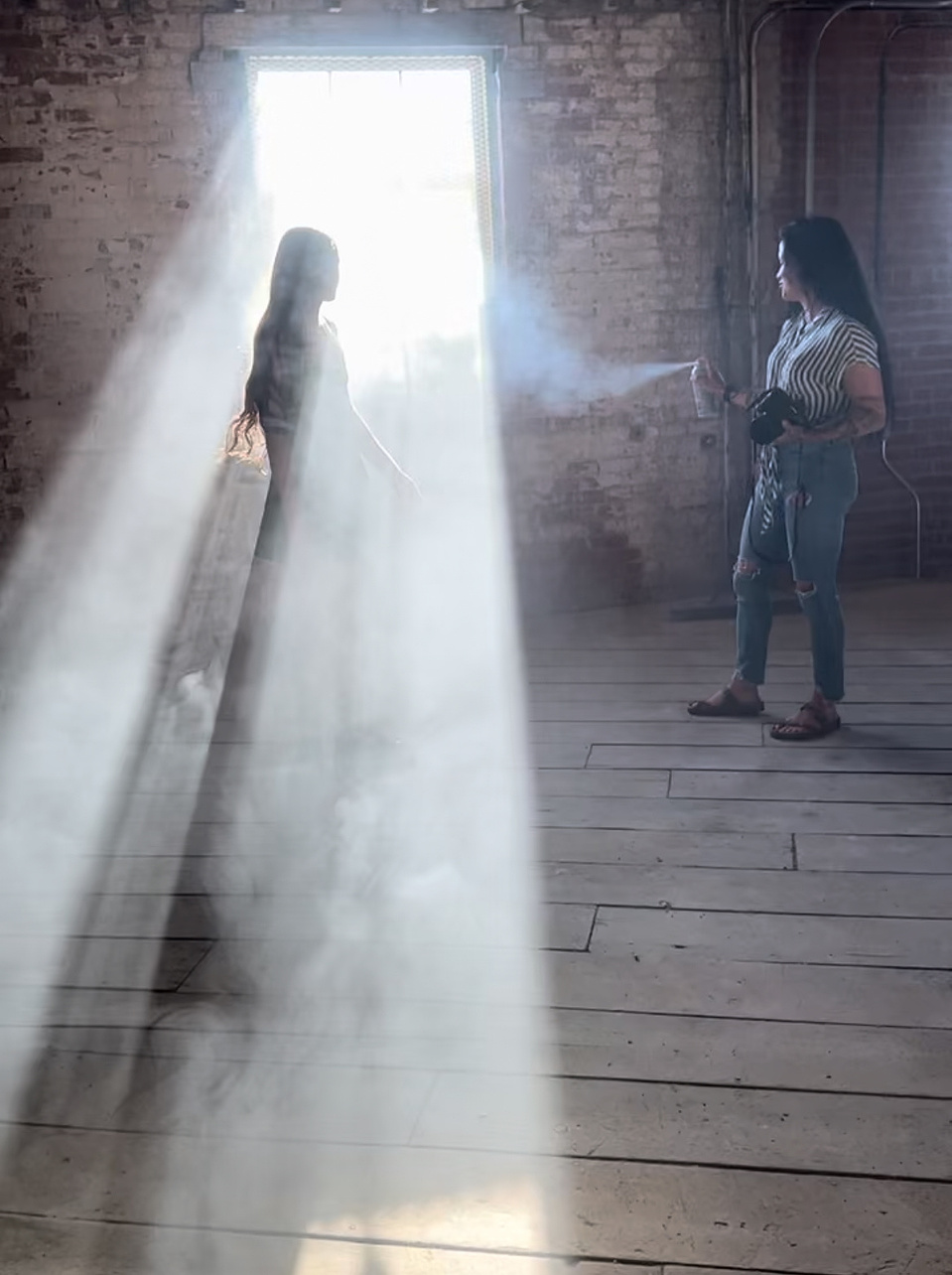 behind the scenes of a senior portrait session with Cari Faye Photography of the white room studios in Casper Wyoming 