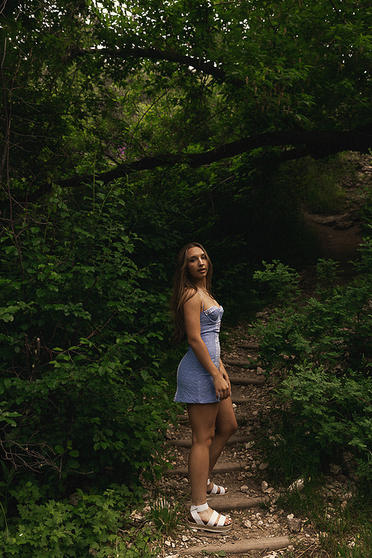 Karli woodruff Natrona County high school senior portrait photography session photographed by Cari Faye photography of Casper Wyoming natural bridge photography