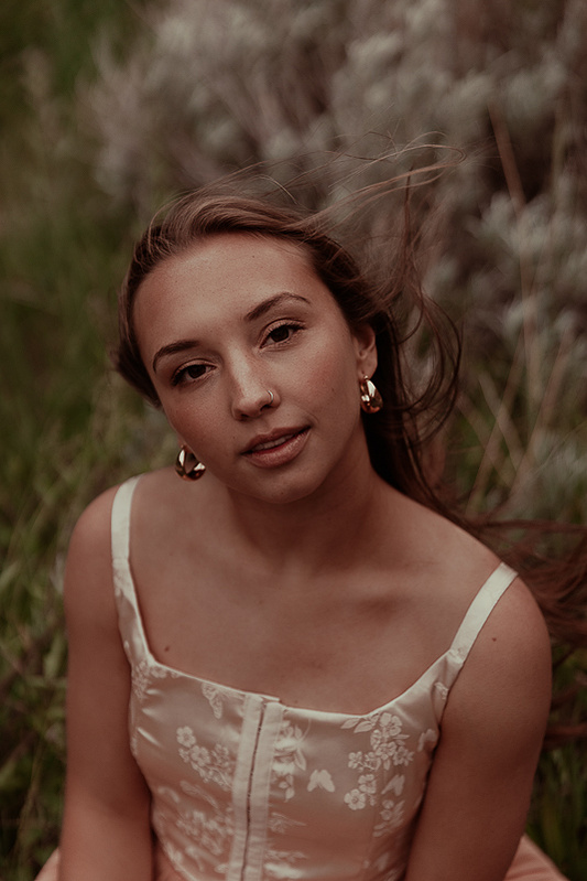 Karli woodruff Natrona County high school senior portrait photography session photographed by Cari Faye photography of Casper Wyoming 