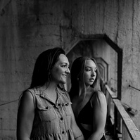Karli woodruff Natrona County high school senior portrait photography session photographed with her mom Kathy woodruff of casper wyoming by Cari Faye photography of Casper Wyoming mother daughter portraits