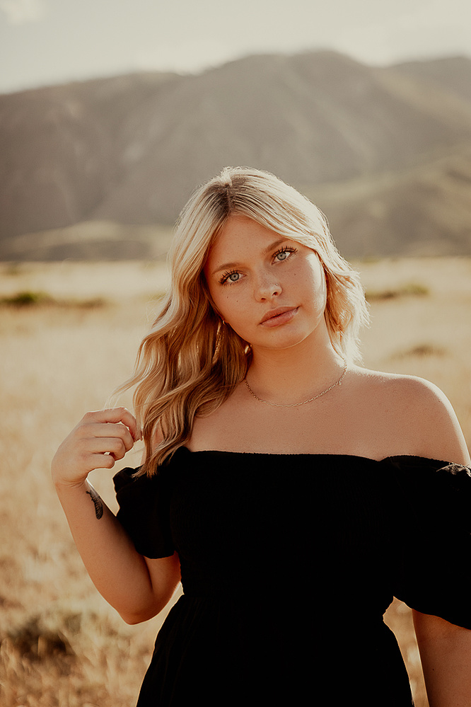 senior portraits Casper Wyoming, portrait photography Casper Wyoming, Cari Faye photography, fun portraits Casper Wyoming, unique senior portraits Casper Wyoming, senior portraits Douglas wyoming, senior portraits Glenrock wyoming