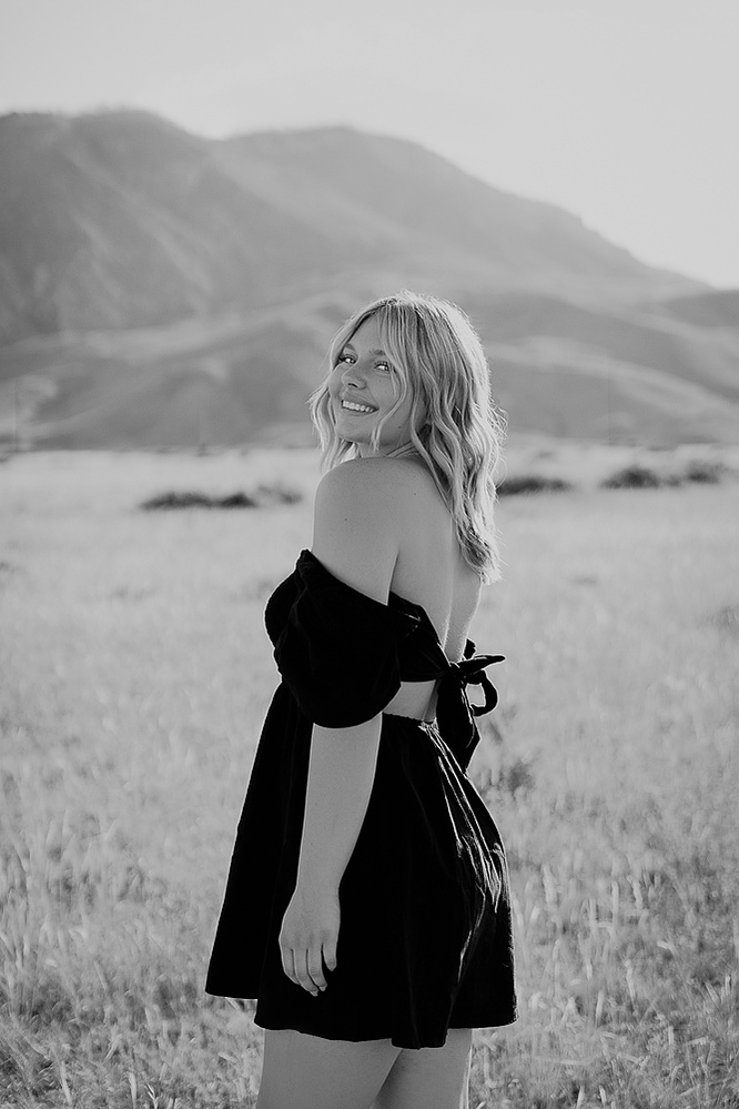 senior portraits Casper Wyoming, portrait photography Casper Wyoming, Cari Faye photography, fun portraits Casper Wyoming, unique senior portraits Casper Wyoming, senior portraits Douglas wyoming, senior portraits Glenrock wyoming