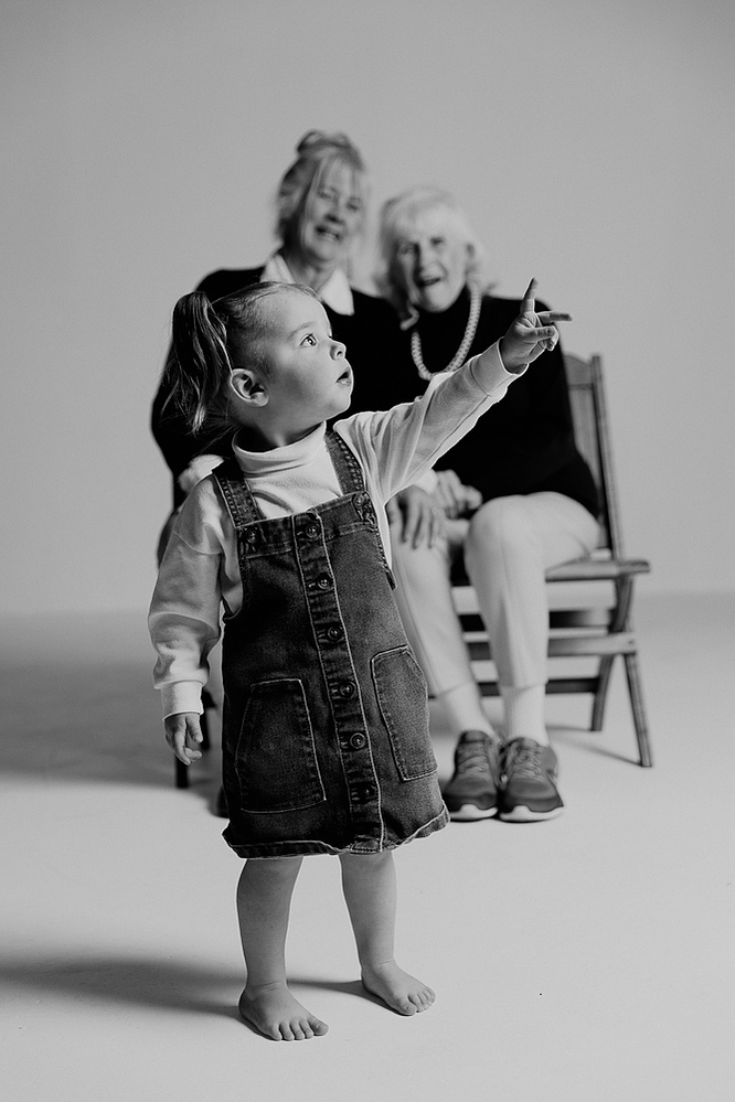 family photos Casper Wyoming, Casper Wyoming portrait photography, portrait studio Casper Wyoming, Douglas wyoming portraits, Glenrock wyoming family portraits, Dubois wyoming family portraits, Jackson wyoming family portraits, Cari Faye Antonovich,
