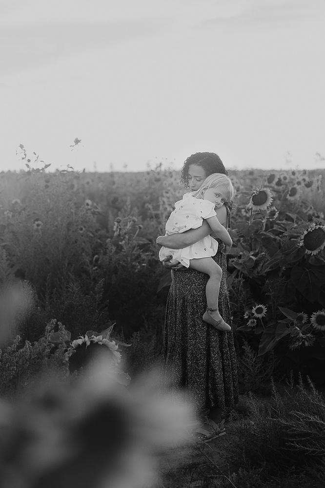 family portraits Casper Wyoming, Cari Faye Photography, photography Casper Wyoming, portrait photography Casper Wyoming, family photos Casper Wyoming, family portraits Denver Colorado, sunflower photos 