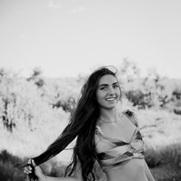portrait photography Casper Wyoming, senior portraits Casper Wyoming, unique portraits Casper Wyoming, Cari Faye Photography, Cari Faye Antonovich, the white room studios, the best senior portraits Casper Wyoming, portrait studio Casper Wyoming 