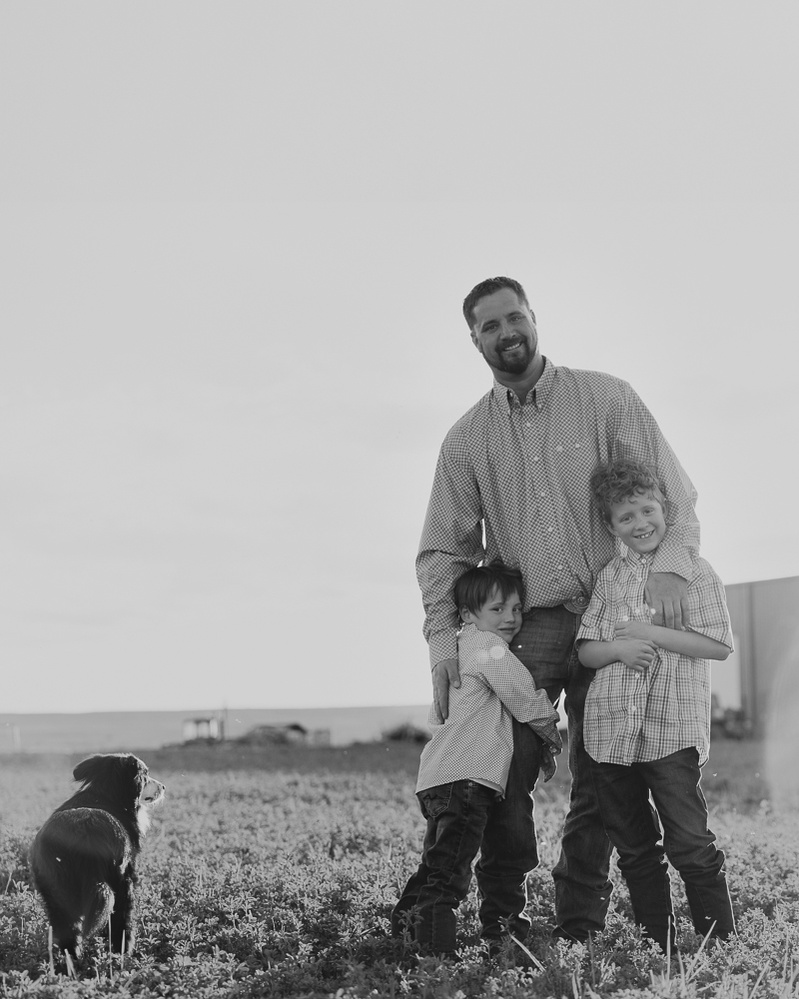casper wyoming portrait photography, family portraits casper wyoming, wyoming portrait photography, the best portraits in wyoming, Cari Faye Photography, the white room studios