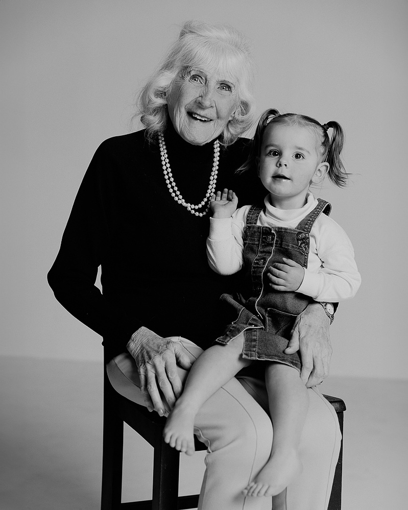 family photos Casper Wyoming, Casper Wyoming portrait photography, portrait studio Casper Wyoming, Douglas wyoming portraits, Glenrock wyoming family portraits, Dubois wyoming family portraits, Jackson wyoming family portraits, Cari Faye Antonovich,