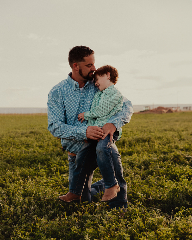 casper wyoming portrait photography, family portraits casper wyoming, wyoming portrait photography, the best portraits in wyoming, Cari Faye Photography, the white room studios