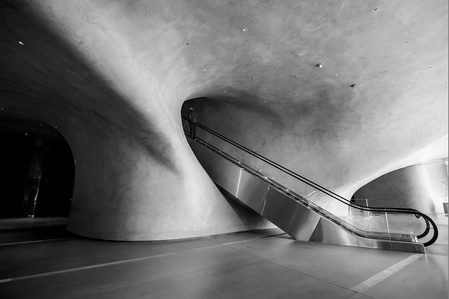 broad_museum_lobby_escalator
