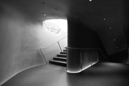 broad_museum_stairwell