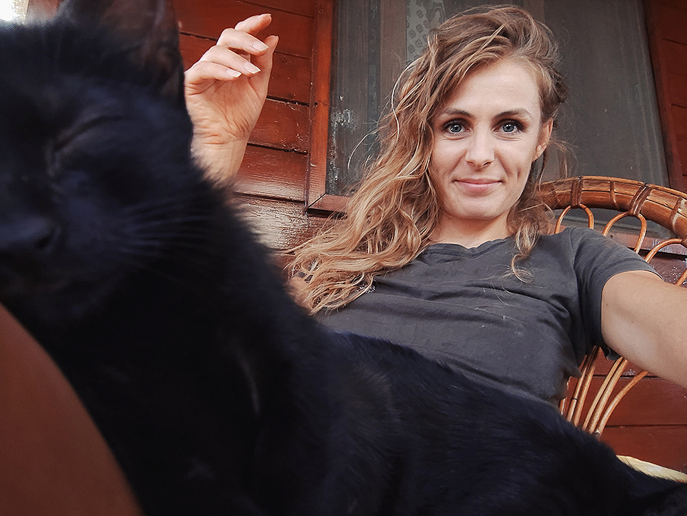 cat-ola-mae-europe-trip-biking