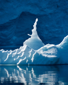 Amazing pure shape of Iceberg in Greenland – Stand up paddling adventure.