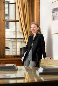 Portrait of Evelyne de Proyart, photographed by Jean-Luc Grossmann, portrait photographer from Zurich, Switzerland.