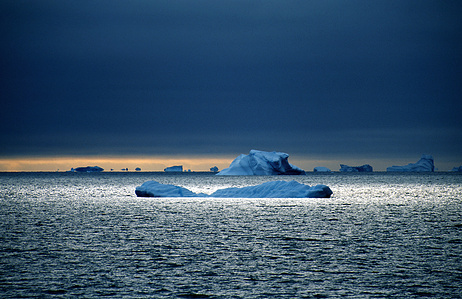 Travel photography Zurich – spotlight on iceberg, west Greenland.