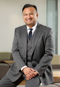 Corporate portrait for TAKEDA by Jean-Luc Grossmann, portrait photographer based in Zurich, Switzerland.