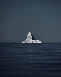 Lonely iceberg, Greenland sea – Stand up paddling adventure.