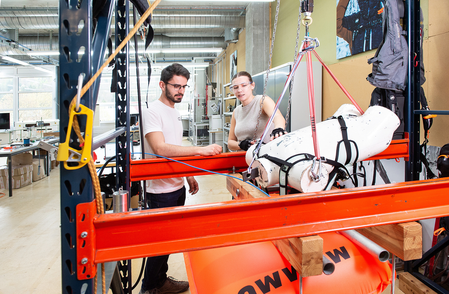 Reportage photography in the factory at Mammut – Photographer Switzerland.