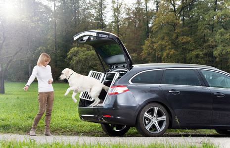 Image campaign with Francine Jordi for Peugeot photographed by Jean-Luc Grossmann, corporate and portrait photographer based in Zurich, Switzerland.
