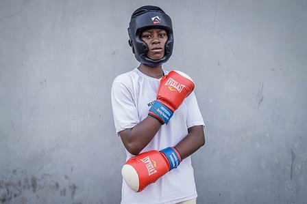 Female boxer in Lagos Nigeria, from Game of confidence by Taiwo Aina 