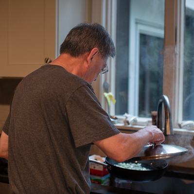 Dad shows us how to stir fry beef the right way.