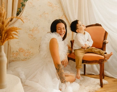Tarifs shooting photo avec Martina Pronzello : portrait, e-commerce, packshot, famille et mariage. Photographe à Rennes et en Bretagne, forfaits personnalisés pour professionnels et particuliers, Ille-et-Vilaine