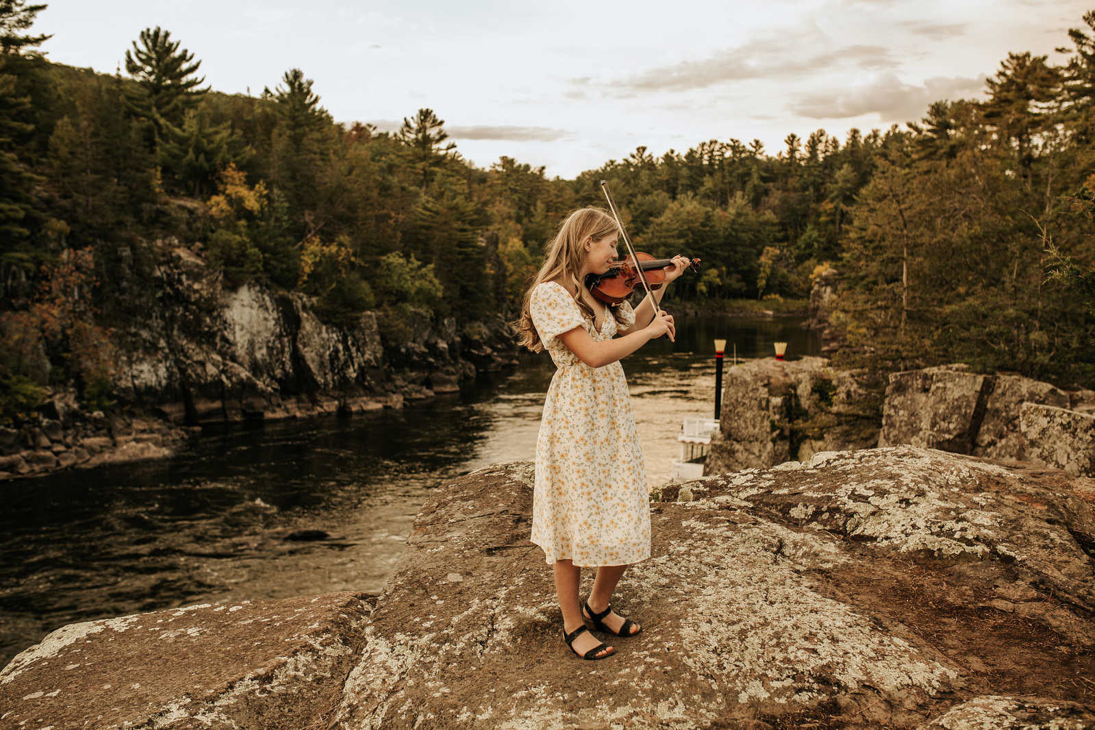 Senior session at Interstate Park in Taylors Falls Minnesota with a violin.