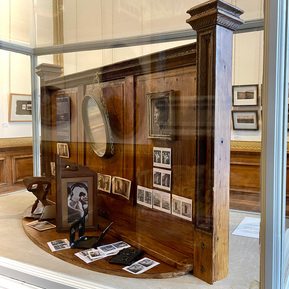 Image by Spencer Rowell

Installation as part of the exhibition 'Squaring the Circle: Neo-Pictorialism in the 21st Century'