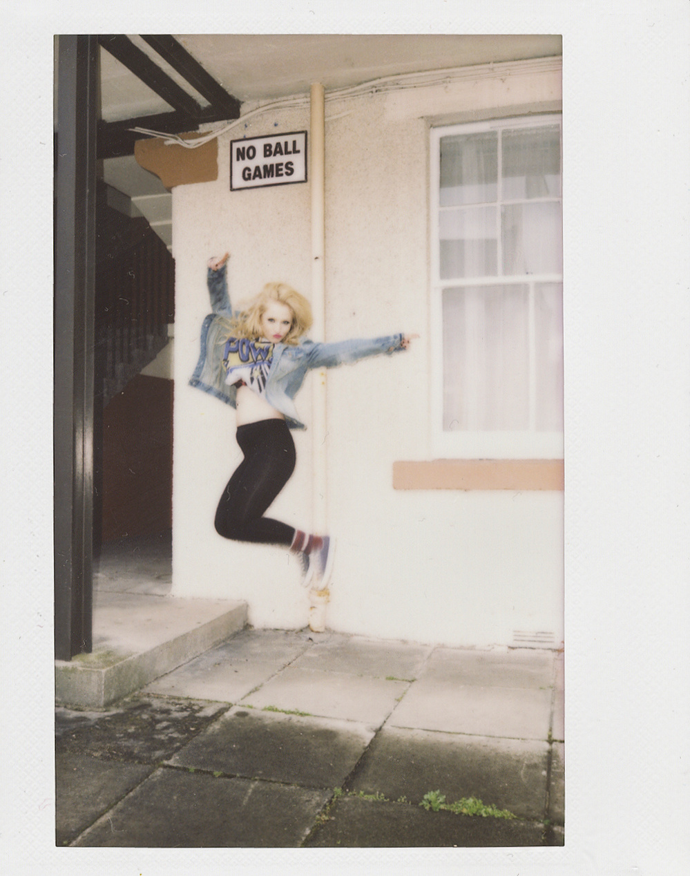 © Nina Shahroozi 2013
Fuji Instax 210