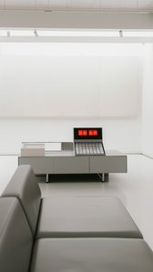 Retrofuturistische Szene generiert mit Midjourney