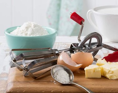 Yemek stilistliği, yemeğinizi en iştah açıcı şekilde sunmanıza yardımcı olur. Göze hitap eden yemek fotoğrafları için stilistlik önemlidir.