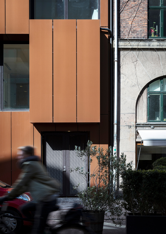 YOUTH HOUSING IN NANSENSGADE
NANSENSGADE 57
COPENHAGEN
DENMARK
ASSSINGMENT FOR CHRISTENSEN & CO ARCHITECTS
Fotograf Niels Nygaard
Photographer Niels Nygaard