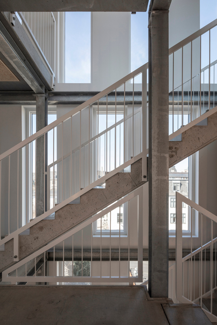 YOUTH HOUSING IN NANSENSGADE
NANSENSGADE 57
COPENHAGEN
DENMARK
ASSSINGMENT FOR CHRISTENSEN & CO ARCHITECTS
Fotograf Niels Nygaard
Photographer Niels Nygaard