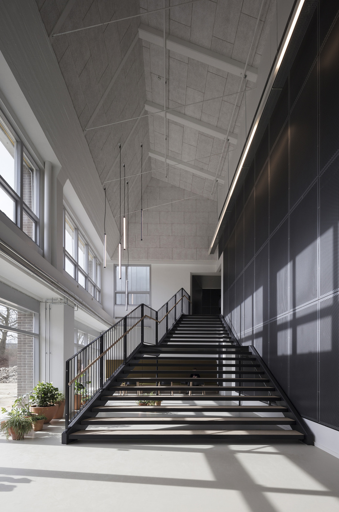 NNE PHARMAPLAN
BREDEVEJ 2
VIRUM
DENMARK
ASSIGNMENT FOR OVER BYEN ARKITEKTER
Fotograf Niels Nygaard
Photographer