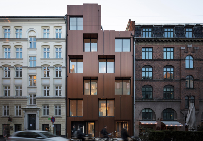 YOUTH HOUSING IN NANSENSGADE
NANSENSGADE 57
COPENHAGEN
DENMARK
ASSSINGMENT FOR CHRISTENSEN & CO ARCHITECTS
Fotograf Niels Nygaard
Photographer Niels Nygaard