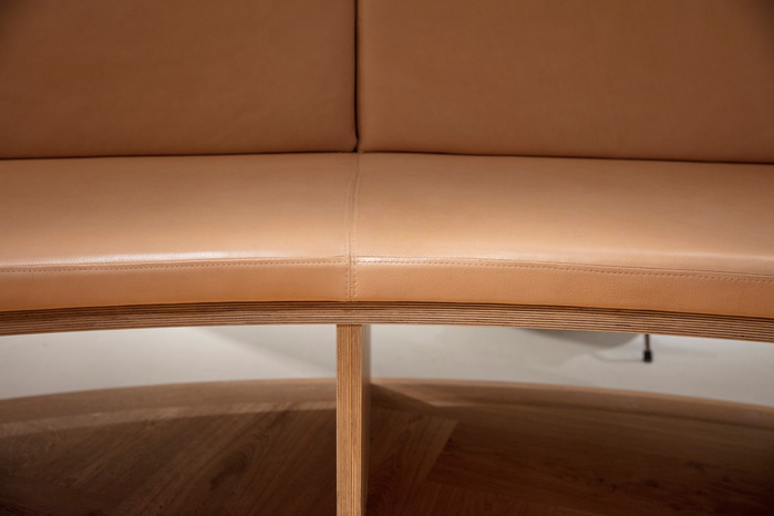 DET KGL. BIBLIOTE Arkitema Architects Fotograf Niels Nygaard
Arkitektur fotografi Aarhus Denmark Jylland Photography
www.nielsnygaard.dk interiør interior visit living architecture lamps dinesen boksning tabel wooden floor