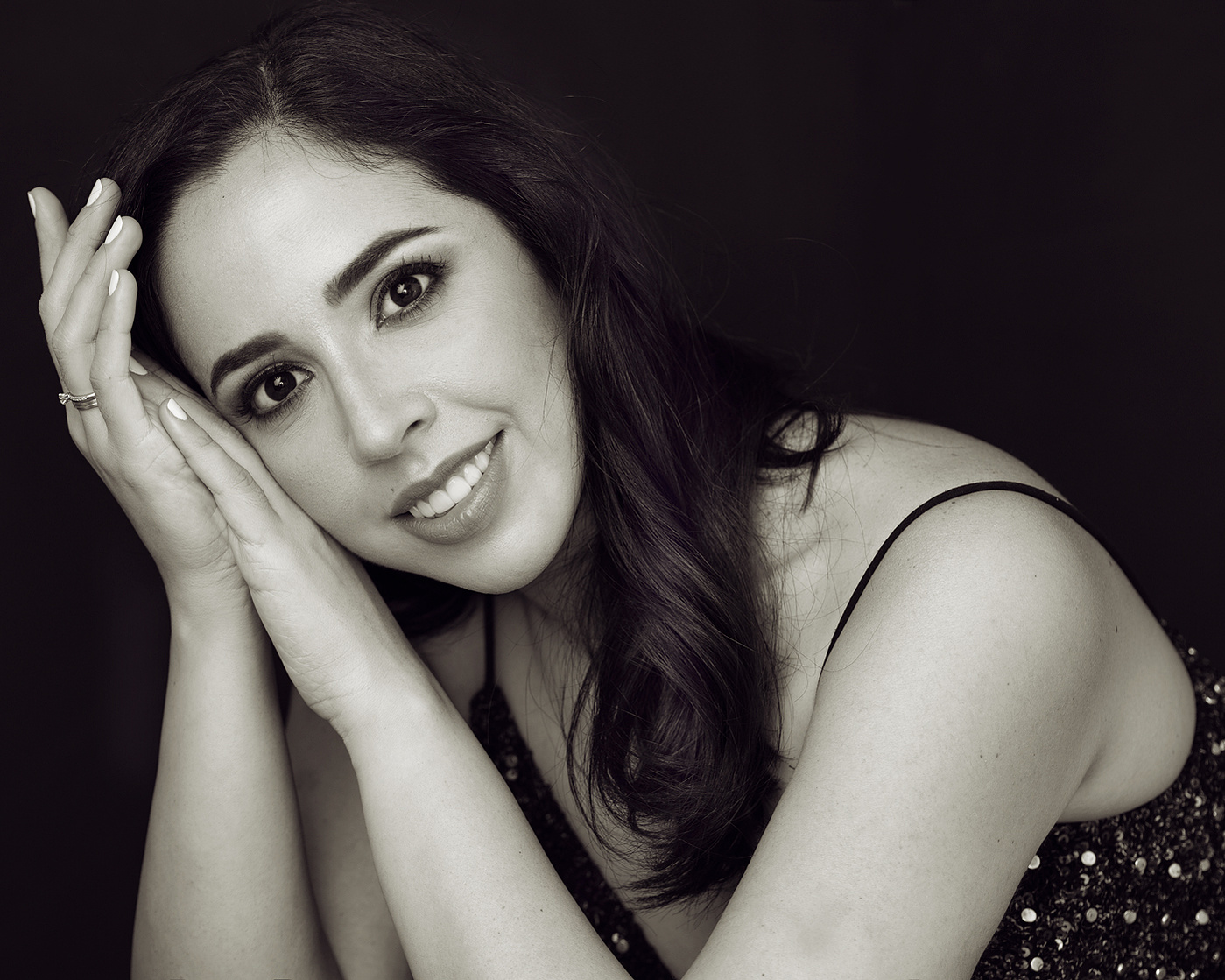 Here we have a classic glamorous portrait in black and white.