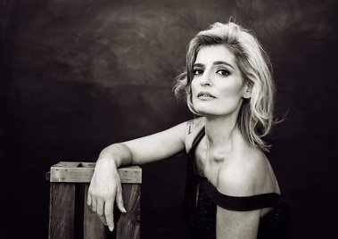 Amalia Bonano était très contente avec les portraits de glamour que j'ai fait avec elle.