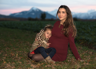 Ana Medina expresses her appreciation for the photos that I took of her when she was pregnant with her 2nd child.