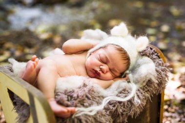 Kate Whitehouse expresses her deepest thanks and appreciation for the newborn photos that I took of her beautiful son.