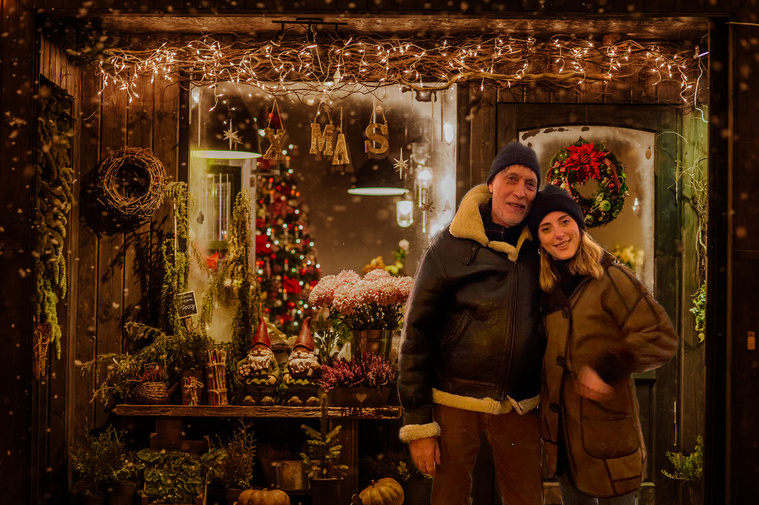 Families! Don't Miss Out on Our Limited Winter Wonderland Portrait Sessions. Portraits taken in my studio and then composited onto one of my warm festive  Xmas scenes for your greetings cards!